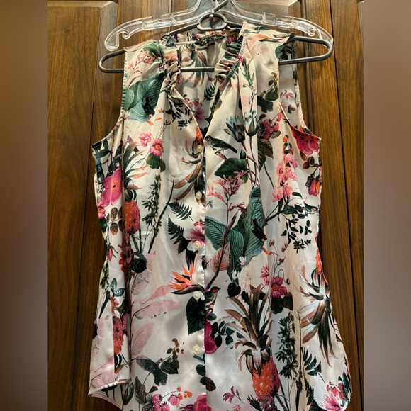 Banana Republic Tops - Floral Sleeveless Blouse